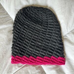 Anna Kula NYC Soft Wool Knit Beanie Cap - Charcoal Grey & Magenta Pink - EUC